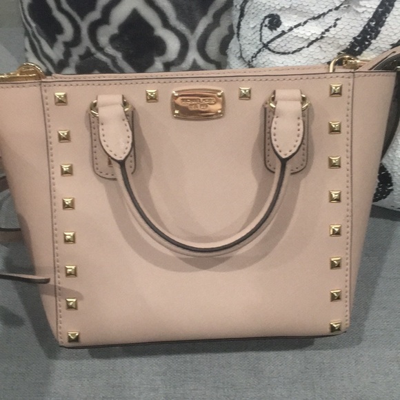 Michael Kors Handbags - Blush pink Michael Kors mini satchel/handbag